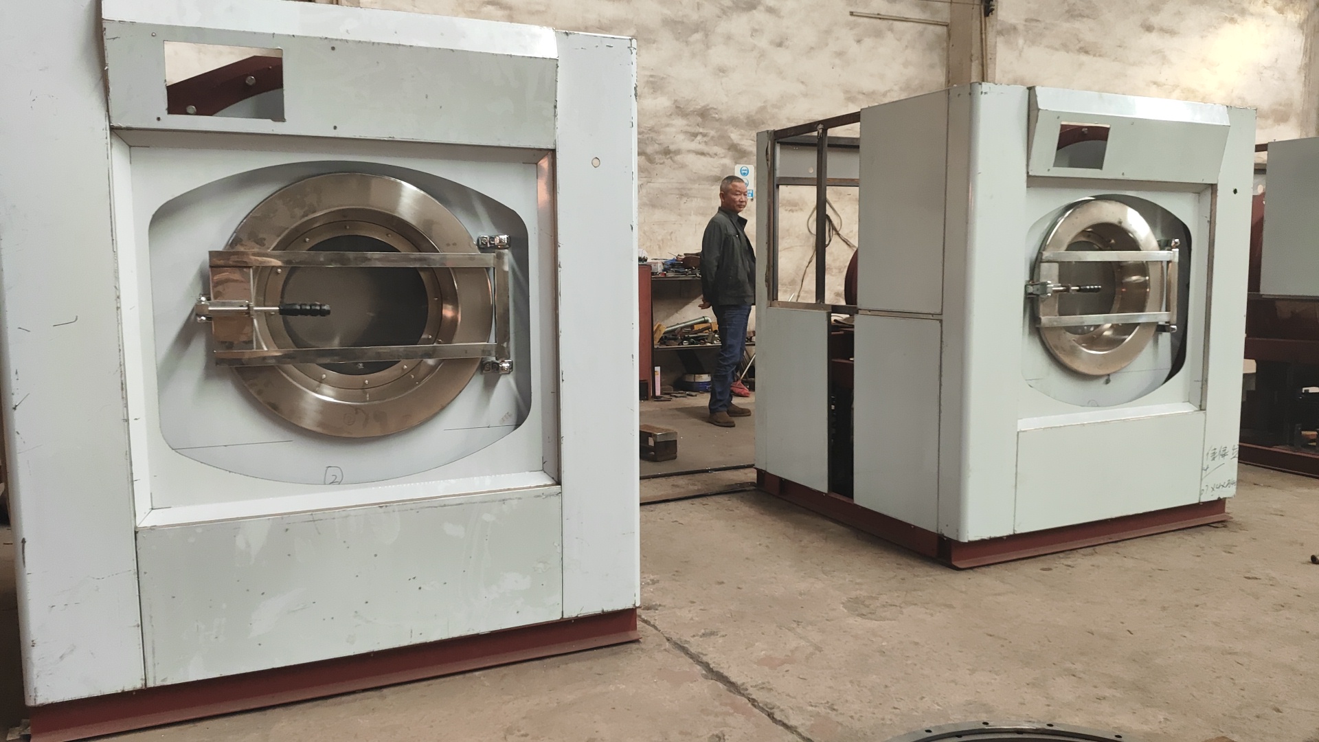 
百家知名企業與大型干洗店的選擇：珠江工業全自動洗衣機憑什么獲得信賴？
