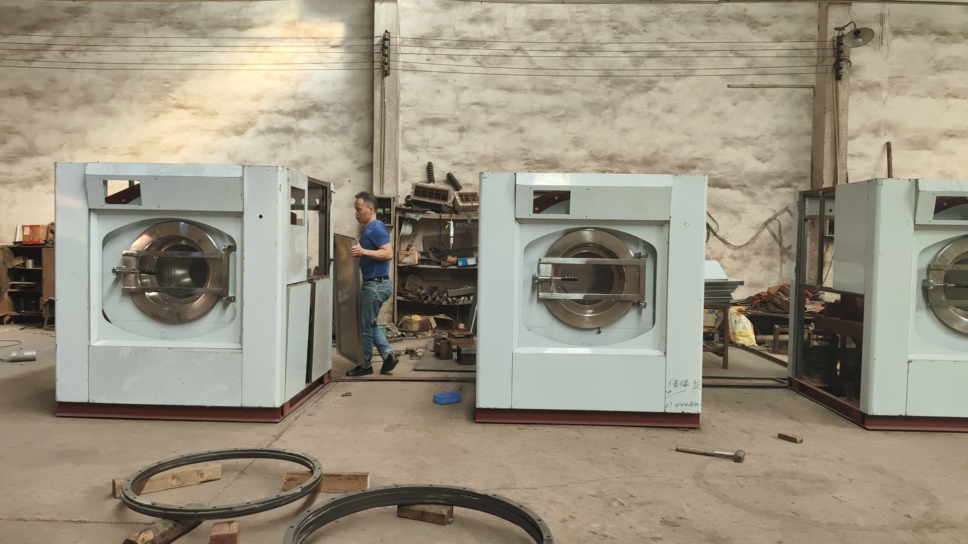 
100公斤工業(yè)洗衣機(jī)源頭工廠，憑什么贏得百家知名企業(yè)和大型干洗店青睞？
